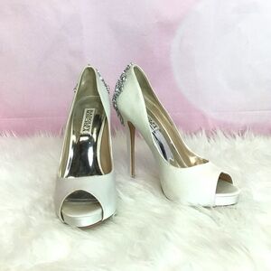 Badgley Mischka 7.5